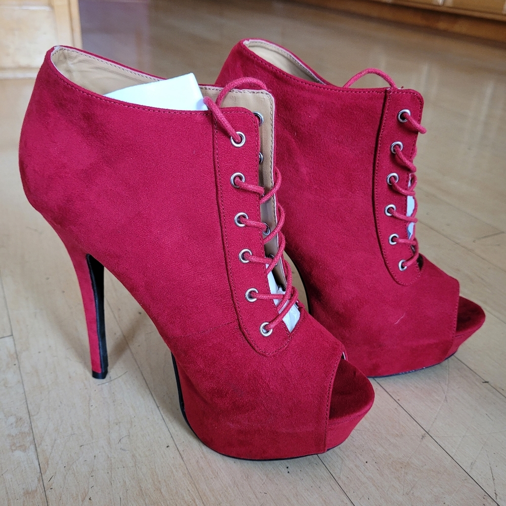 Red Suede Heels, Size 9